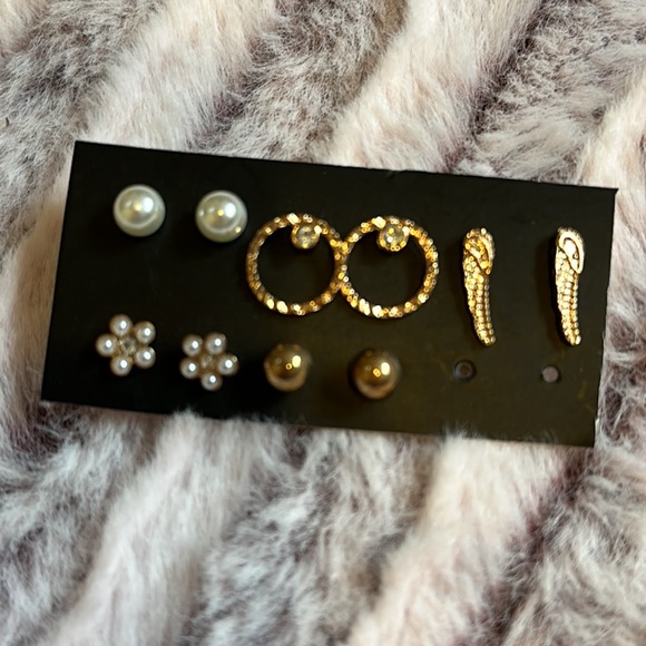 🛍️5 for $20🛍️ Miscellaneous Earrings - Picture 2 of 3